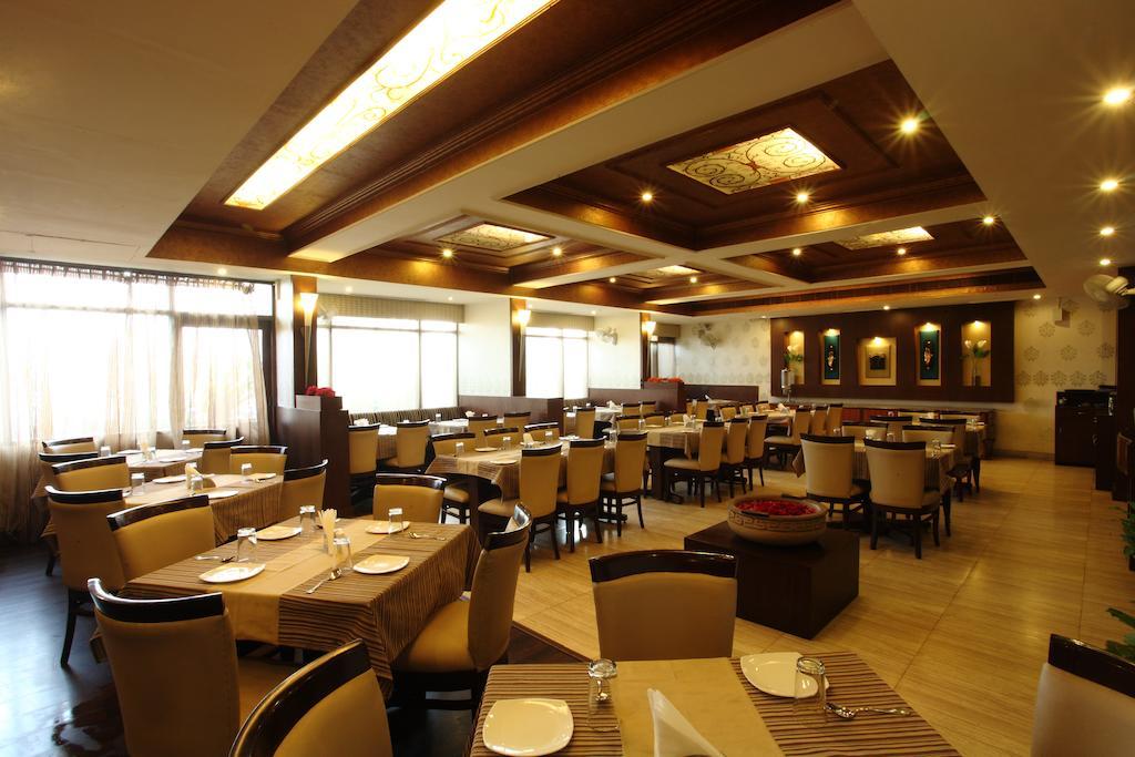 Surya Royal Hotel Kota Kültér fotó